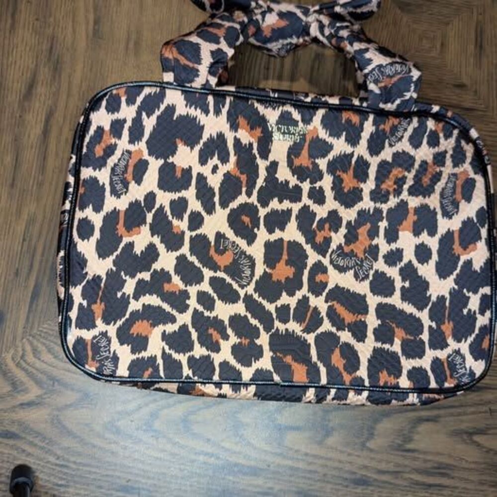 Victoria’s Secret Leopard Print Handbag Cosmetic Travel Tote Bag
